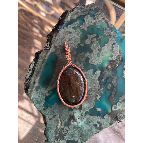 Artisan Purple Labradorite Pendant Copper - Picture 6 of 10